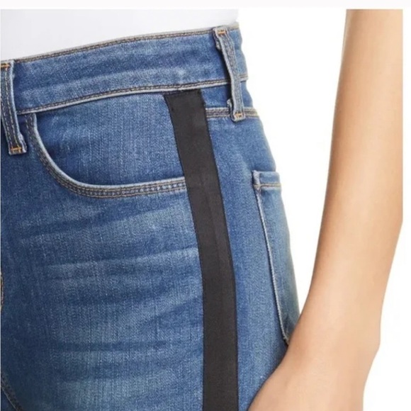 NWT L’Agence Margot Satin Tux Black Stripe Neptune Jeans
NWT - Picture 3 of 5